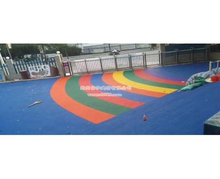 信陽潤澤成長中心室外EPDM